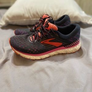 Brooks Transcend 6